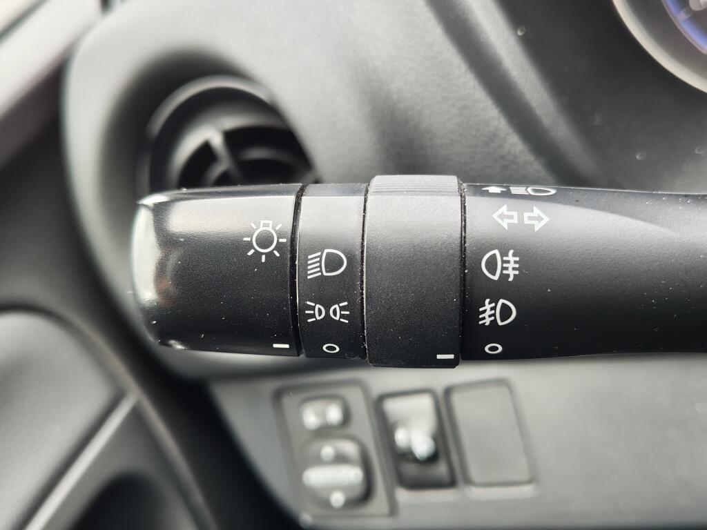 Toyota Yaris 1.5 Hybrid Dynamic | Cruise | Stoelverwarming | Achteruitrijcame - Image 11