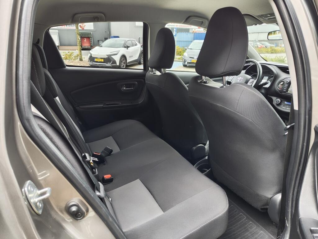 Toyota Yaris 1.5 Hybrid Dynamic | Cruise | Stoelverwarming | Achteruitrijcame - Image 27