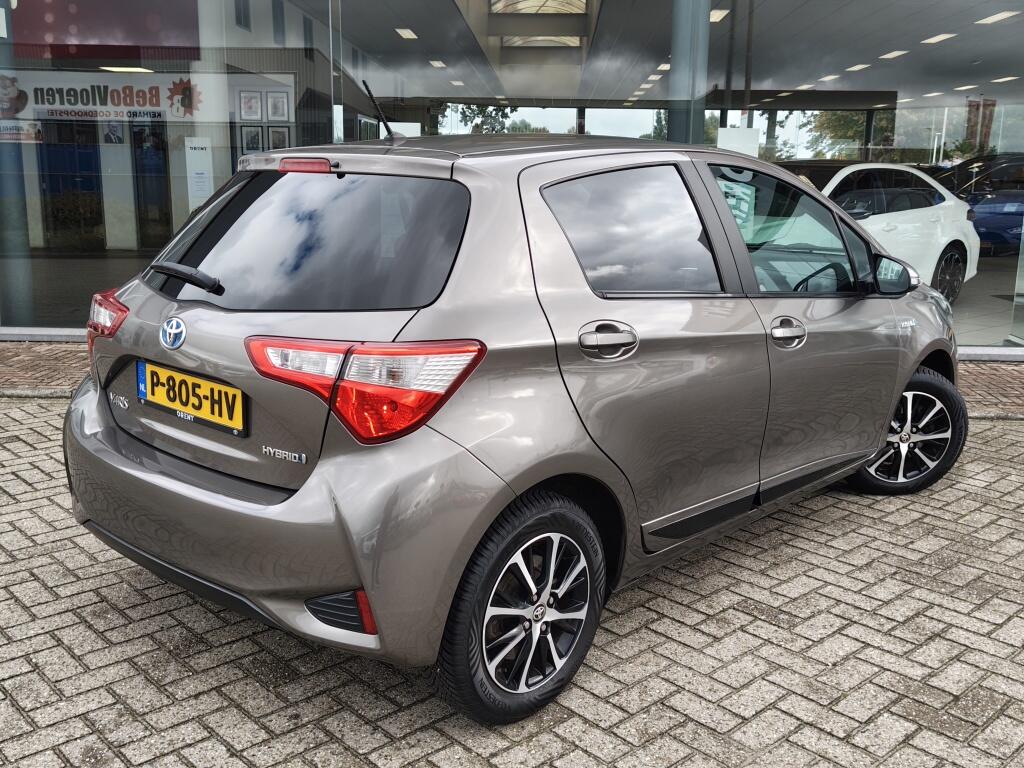 Toyota Yaris 1.5 Hybrid Dynamic | Cruise | Stoelverwarming | Achteruitrijcame - Image 4