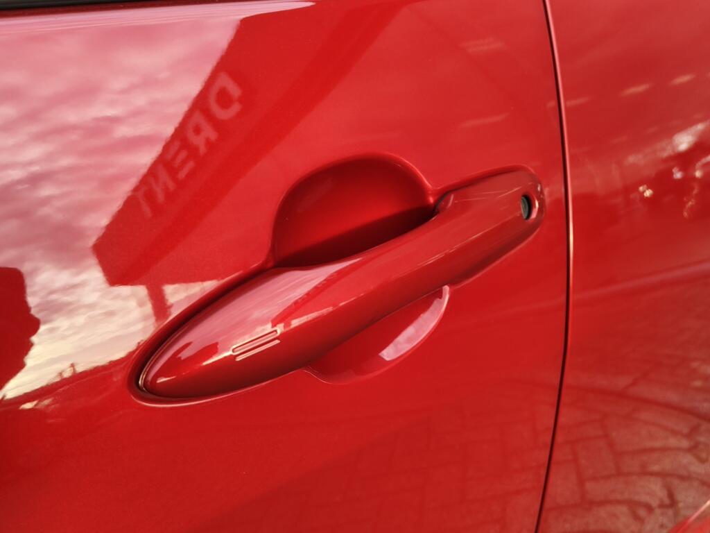 Toyota Yaris 1.5 Hybrid Dynamic | Head Up Display | Keyless Entry & Start | S - Image 39