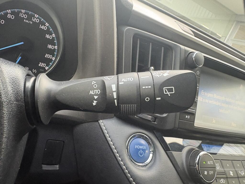 Toyota RAV4 2.5 Hybrid Style | Stoelverwarming | Trekhaak | NAVI | - Image 15