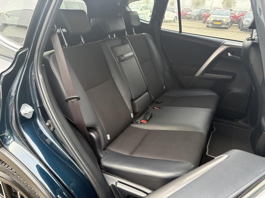 Toyota RAV4 2.5 Hybrid Style | Stoelverwarming | Trekhaak | NAVI | - Image 33