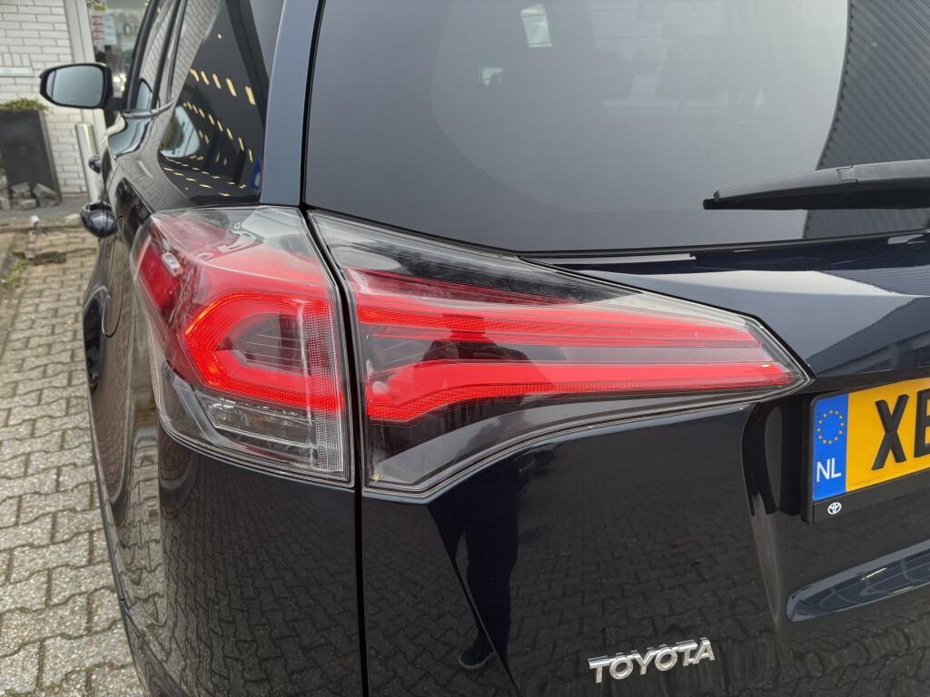 Toyota RAV4 2.5 Hybrid Style | Stoelverwarming | Trekhaak | NAVI | - Image 40
