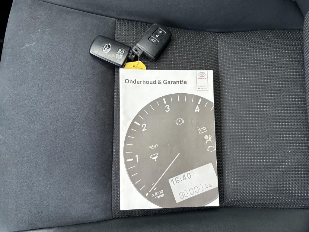 Toyota RAV4 2.5 Hybrid Style | Stoelverwarming | Trekhaak | NAVI | - Image 44