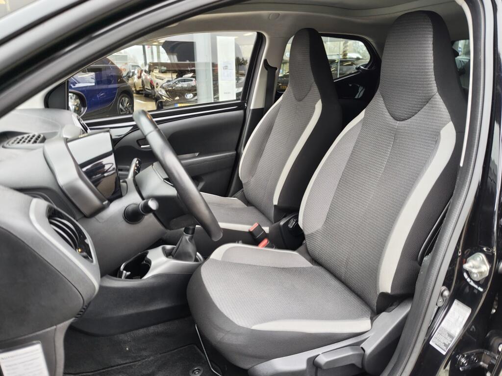 Toyota Aygo 1.0 VVT-i x-joy cabrio | El. Schuif-Kanteldak | All seasons | An - Image 24