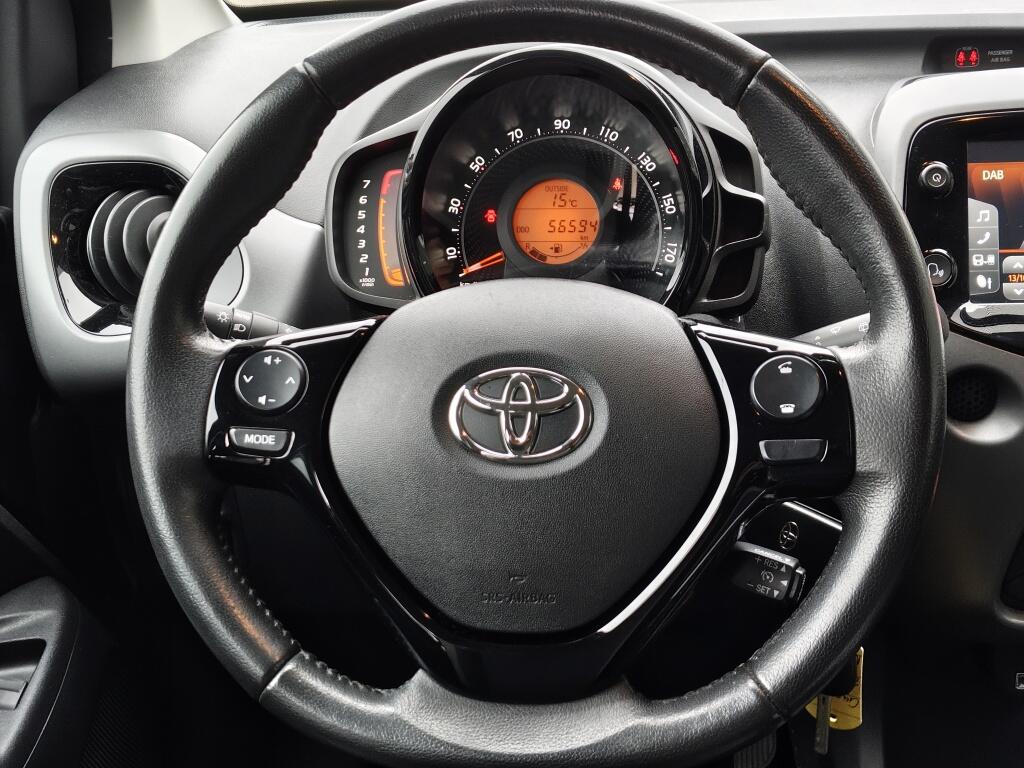 Toyota Aygo 1.0 VVT-i x-joy cabrio | El. Schuif-Kanteldak | All seasons | An - Image 9