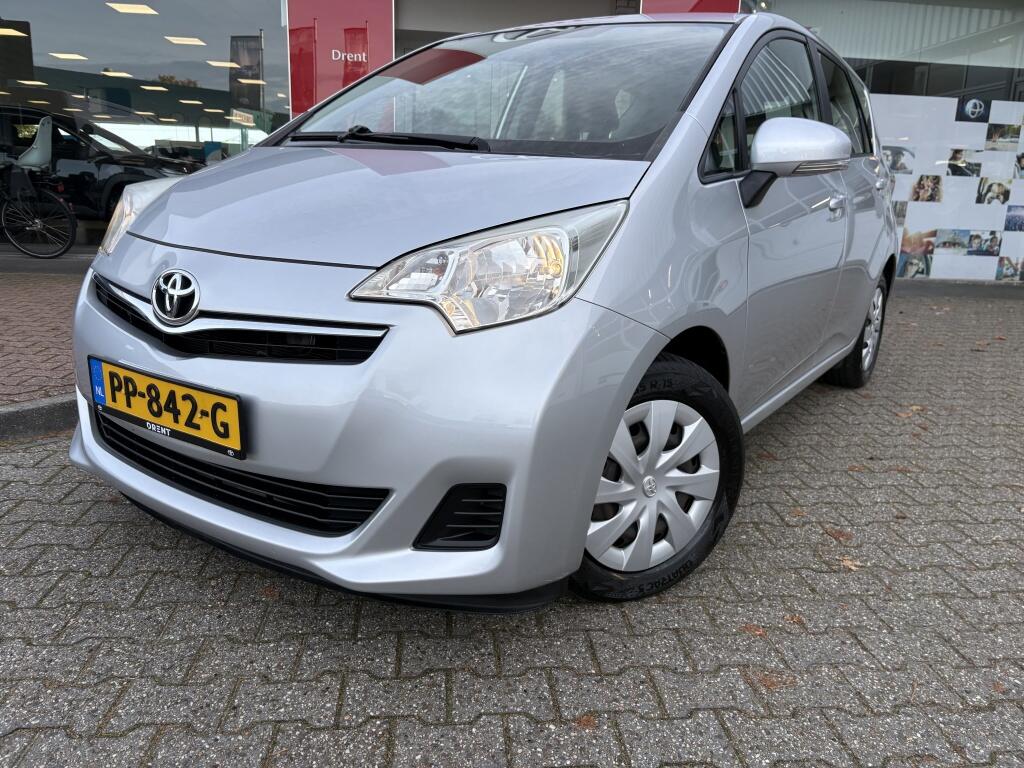 Toyota Verso-S 1.3 VVT-i Aspiration | Trekhaak | Achteruitrijcamera | All seaso - Image 2
