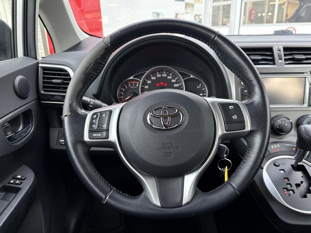 Toyota Verso-S 1.3 VVT-i Aspiration | Trekhaak | Achteruitrijcamera | All seaso - Image 9