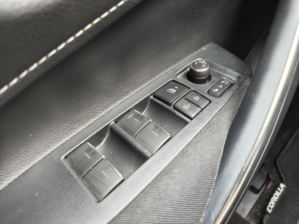 Toyota Corolla 1.8 Hybrid Dynamic | Sensoren voor | Stoelverwarming | Android A - Image 23