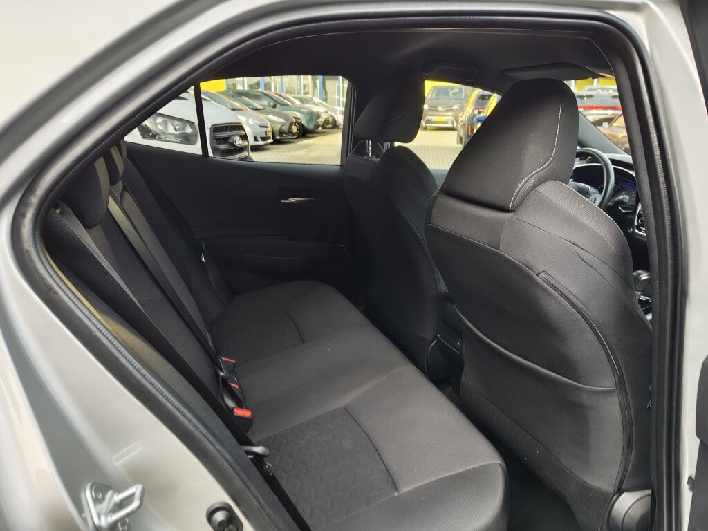 Toyota Corolla 1.8 Hybrid Dynamic | Sensoren voor | Stoelverwarming | Android A - Image 31