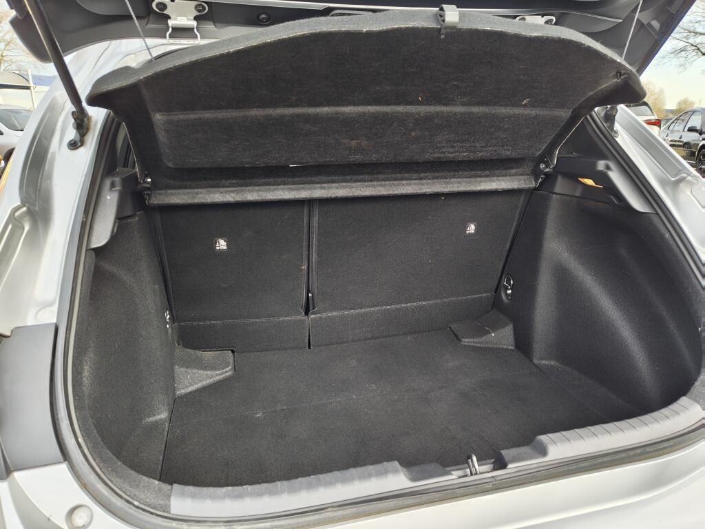 Toyota Corolla 1.8 Hybrid Dynamic | Sensoren voor | Stoelverwarming | Android A - Image 33