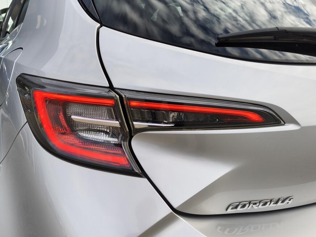 Toyota Corolla 1.8 Hybrid Dynamic | Sensoren voor | Stoelverwarming | Android A - Image 36