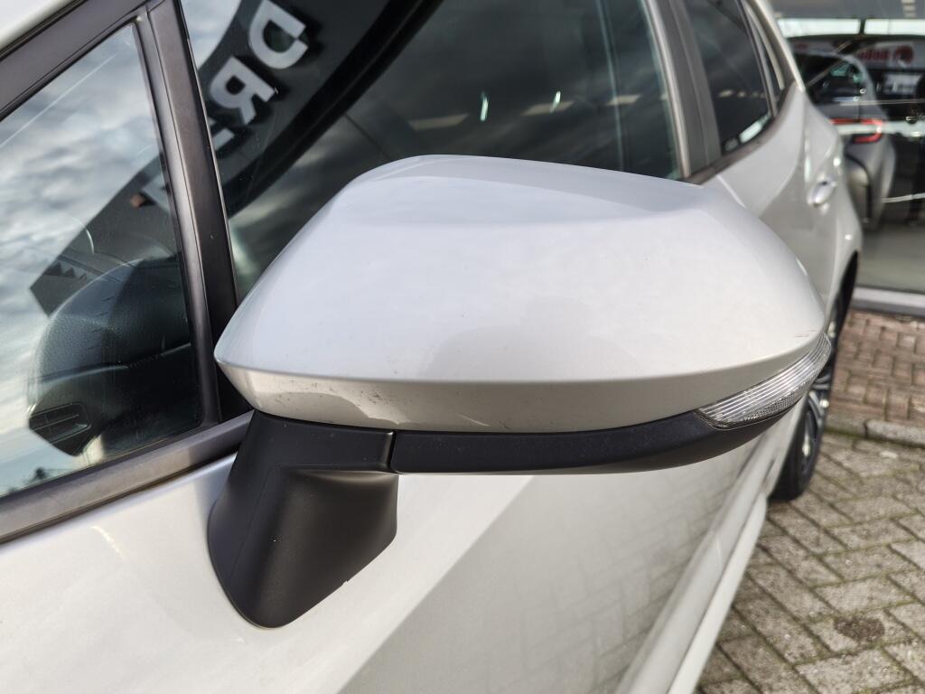 Toyota Corolla 1.8 Hybrid Dynamic | Sensoren voor | Stoelverwarming | Android A - Image 37