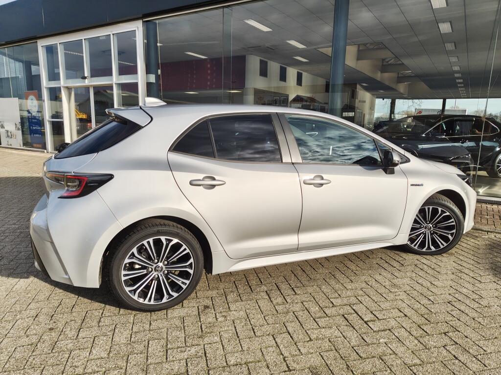 Toyota Corolla 1.8 Hybrid Dynamic | Sensoren voor | Stoelverwarming | Android A - Image 5