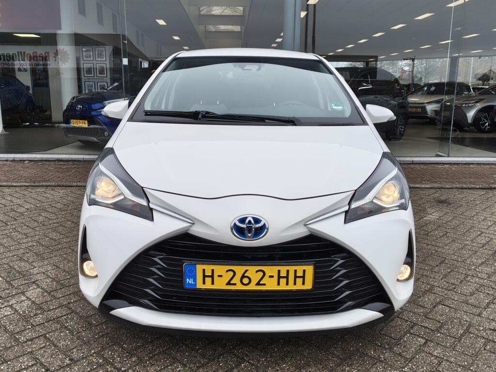 Toyota Yaris 1.5 Hybrid Dynamic | NL Auto | Keyless Entry & Start | Android A - Image 6
