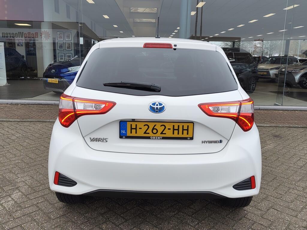 Toyota Yaris 1.5 Hybrid Dynamic | NL Auto | Keyless Entry & Start | Android A - Image 7