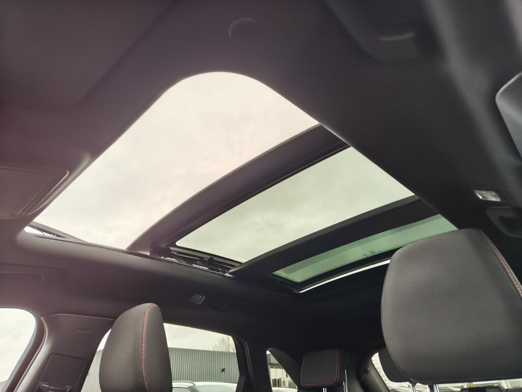 Ford Kuga 2.5 PHEV ST-Line | Trekhaak | El. Schuifdak | Navi | Sensoren - Image 10