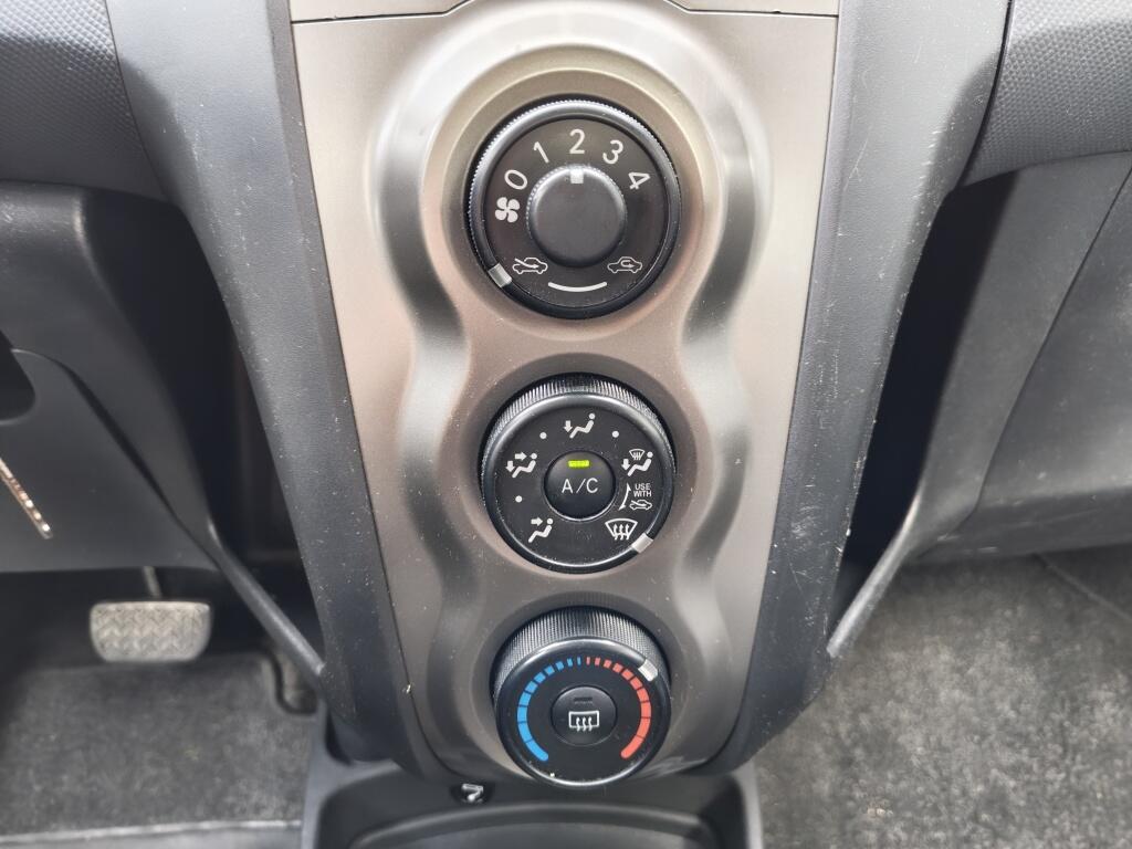 Toyota Yaris 1.3 VVTi Aspiration | Automaat | Trekhaak | Airco - Image 16