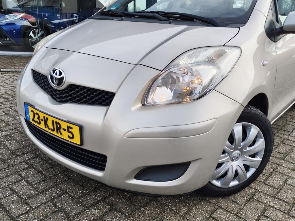 Toyota Yaris 1.3 VVTi Aspiration | Automaat | Trekhaak | Airco - Image 2