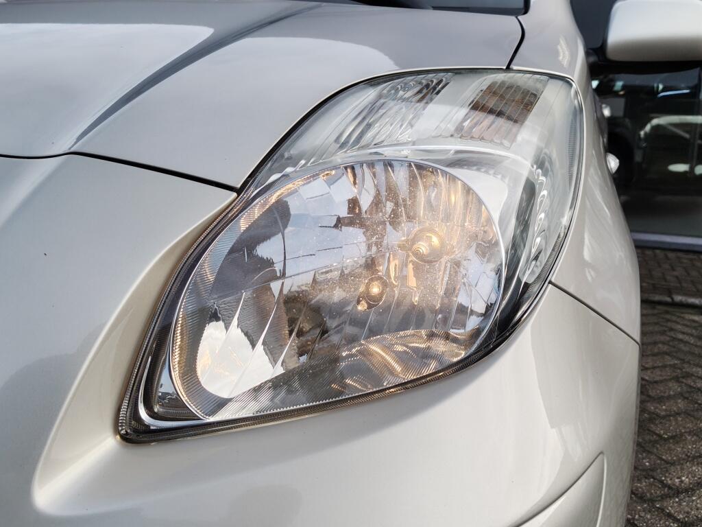 Toyota Yaris 1.3 VVTi Aspiration | Automaat | Trekhaak | Airco - Image 30