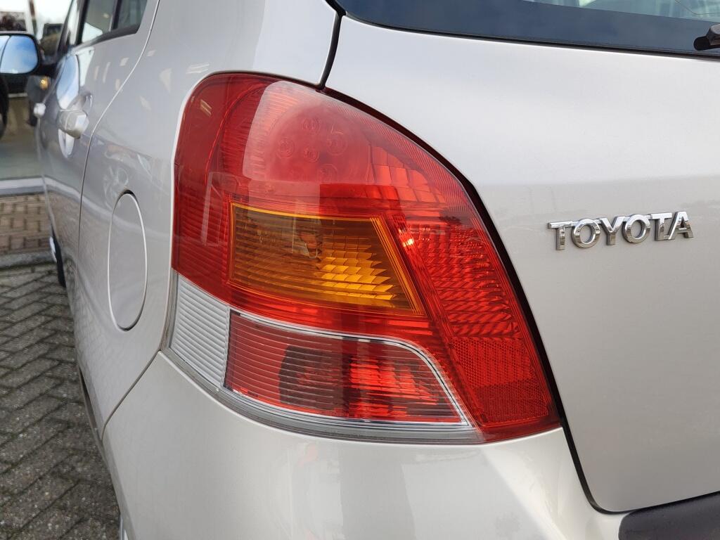 Toyota Yaris 1.3 VVTi Aspiration | Automaat | Trekhaak | Airco - Image 31