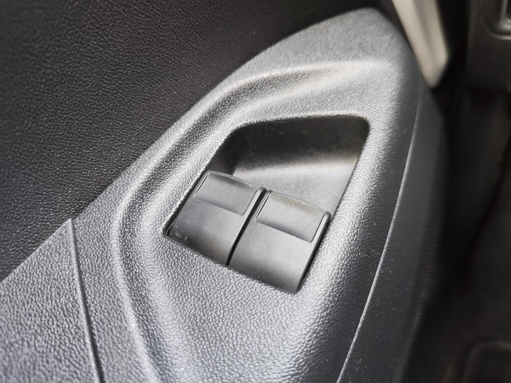 Toyota Aygo 1.0 VVT-i x-play | Airco | Lichtmetalen velgen | Achteruitrijcam - Image 20