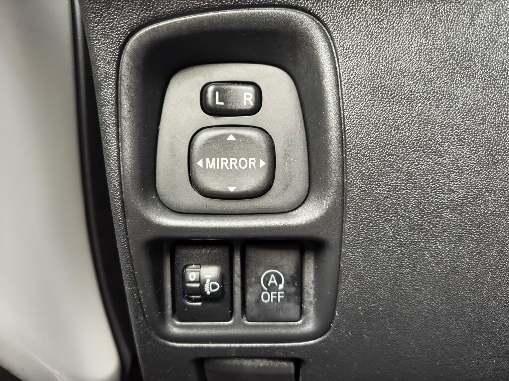Toyota Aygo 1.0 VVT-i x-play | Airco | Lichtmetalen velgen | Achteruitrijcam - Image 21