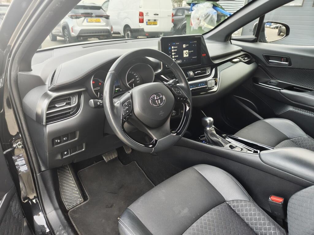 Toyota C-HR 1.8 Hybrid Style | Sensoren v/a | Stoelverwarming | Android Auto - Image 27
