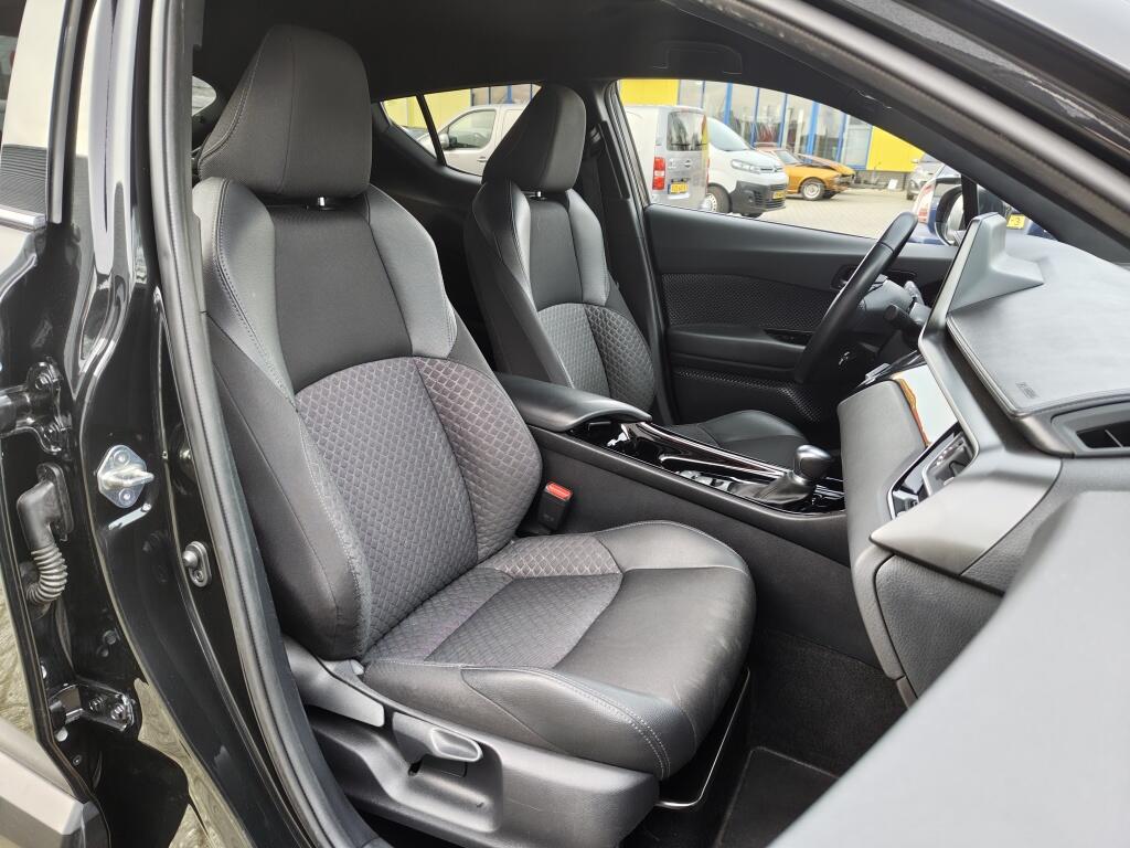 Toyota C-HR 1.8 Hybrid Style | Sensoren v/a | Stoelverwarming | Android Auto - Image 30