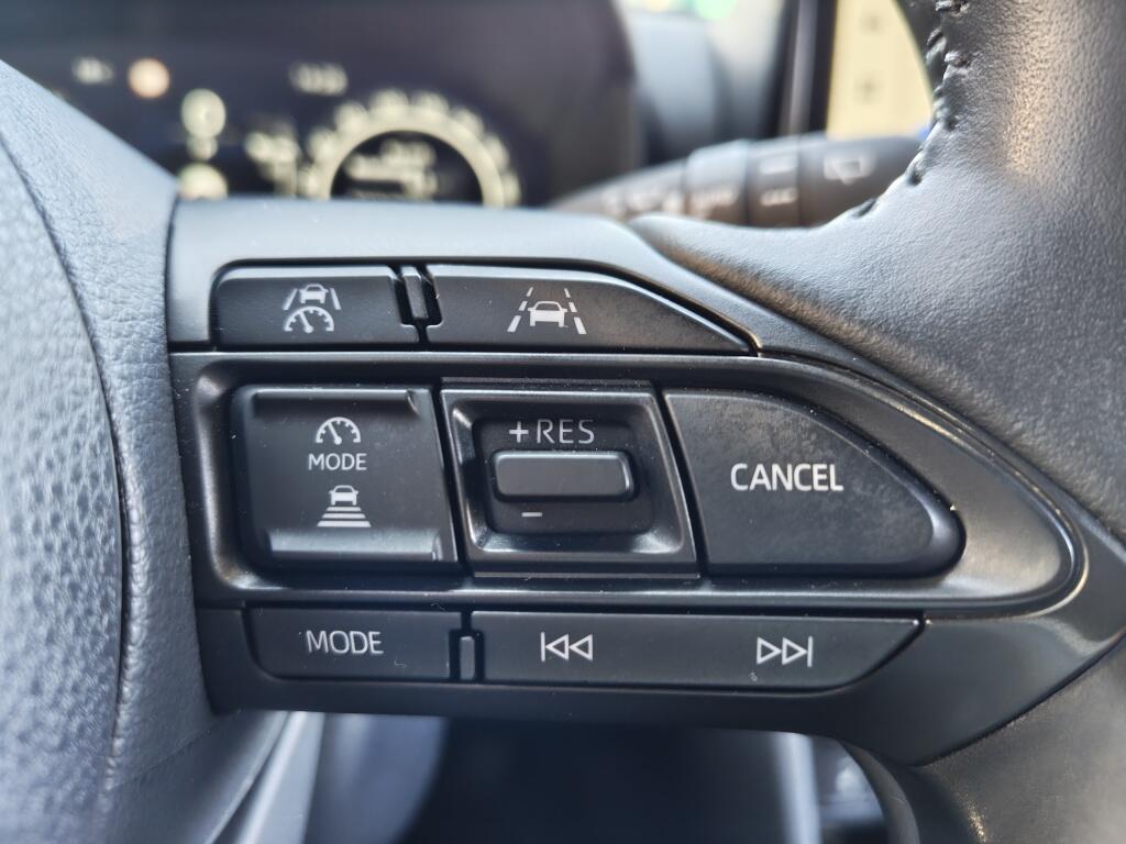 Toyota Yaris Cross 1.5 Hybride 130 Launch Edition | Facelift | Treeplanken Navi | S - Image 16