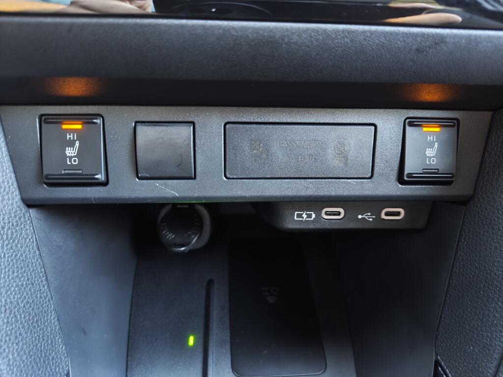 Toyota Yaris Cross 1.5 Hybride 130 Launch Edition | Facelift | Treeplanken Navi | S - Image 22