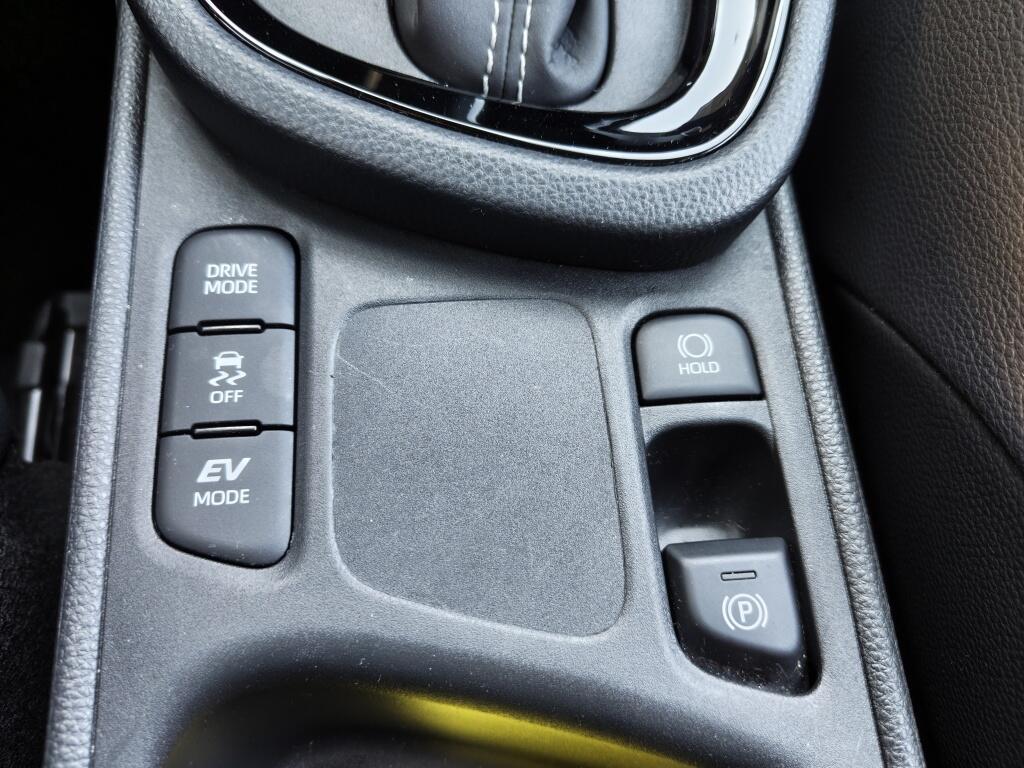 Toyota Yaris Cross 1.5 Hybride 130 Launch Edition | Facelift | Treeplanken Navi | S - Image 25