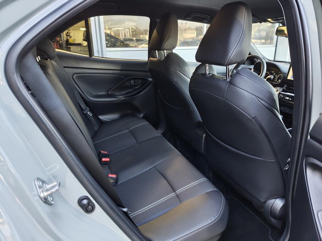 Toyota Yaris Cross 1.5 Hybride 130 Launch Edition | Facelift | Treeplanken Navi | S - Image 34