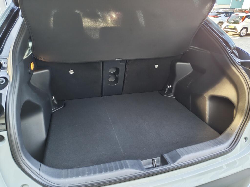 Toyota Yaris Cross 1.5 Hybride 130 Launch Edition | Facelift | Treeplanken Navi | S - Image 36