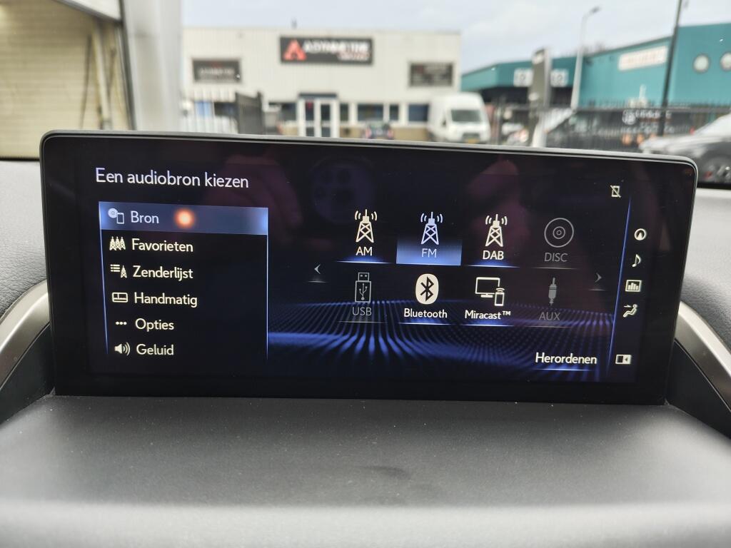 Lexus NX 300h AWD President Line | Mark Levison | Pano | HUD | Sensoren - Image 17