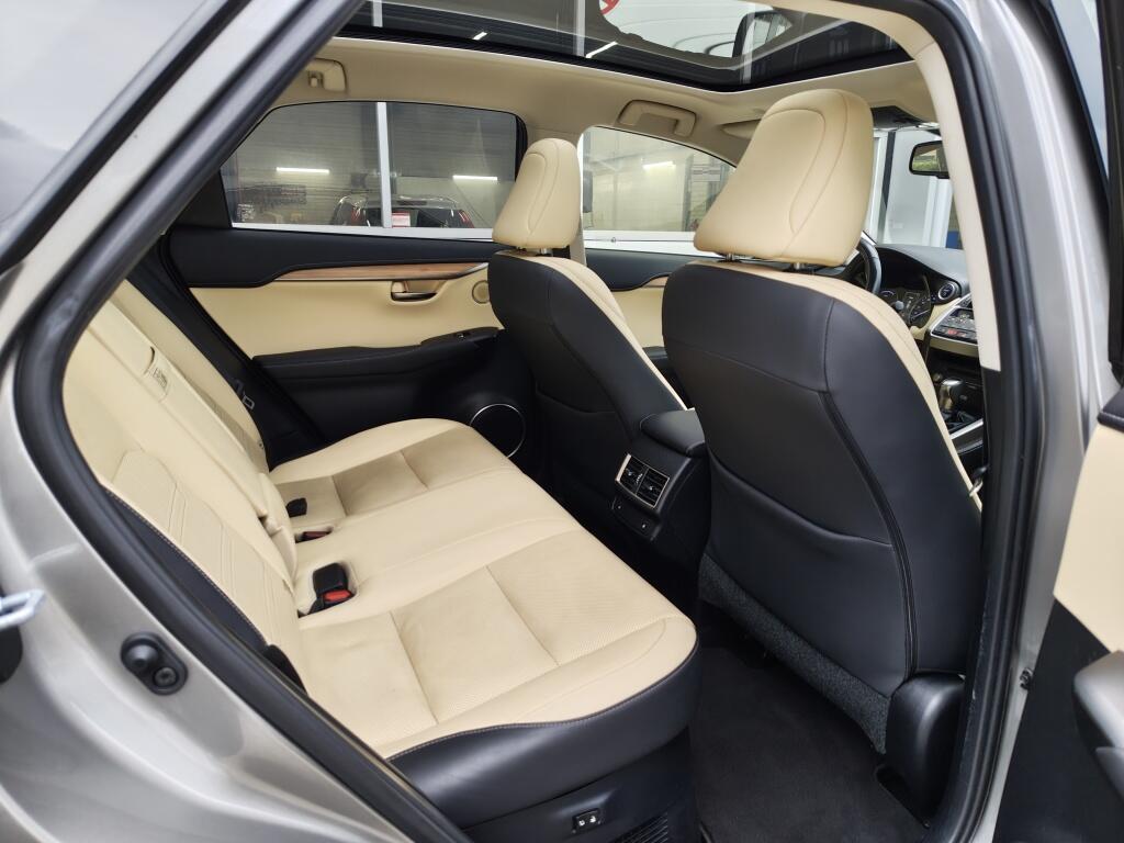 Lexus NX 300h AWD President Line | Mark Levison | Pano | HUD | Sensoren - Image 38