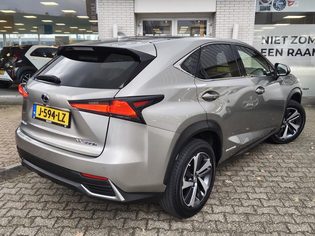 Lexus NX 300h AWD President Line | Mark Levison | Pano | HUD | Sensoren - Image 4