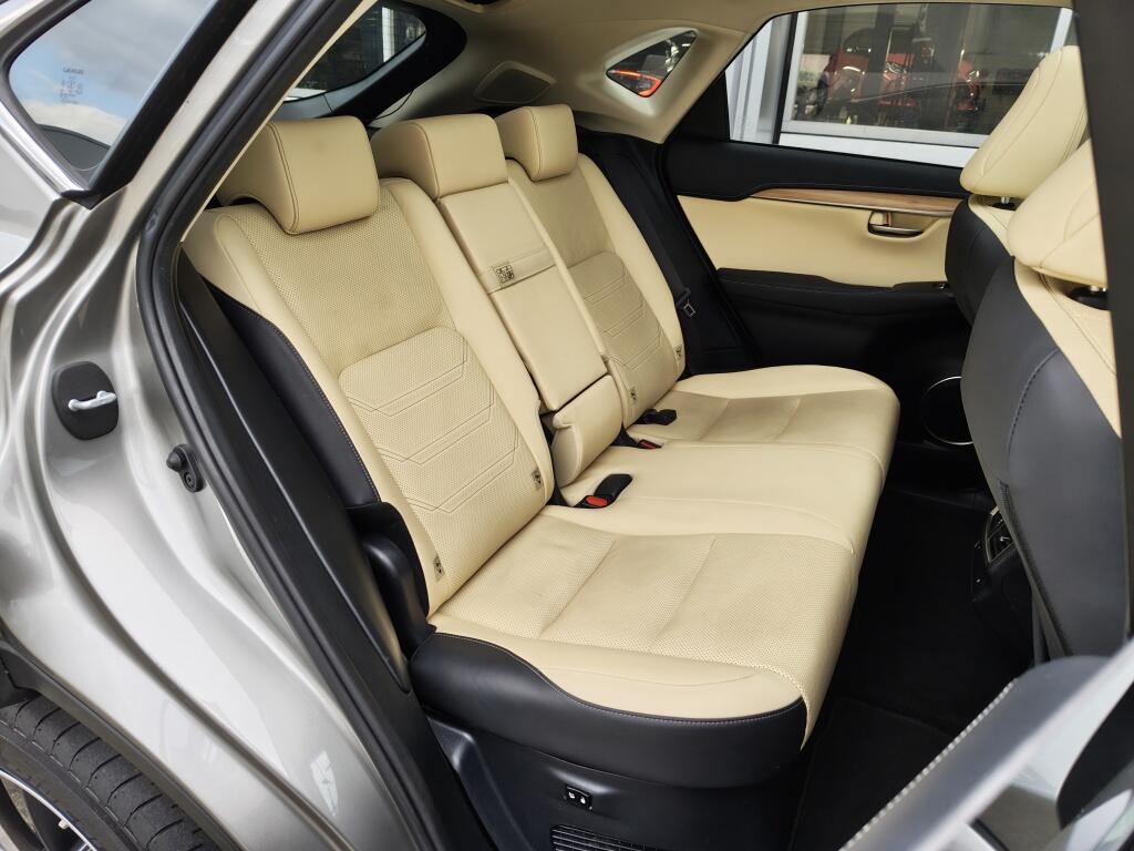 Lexus NX 300h AWD President Line | Mark Levison | Pano | HUD | Sensoren - Image 40