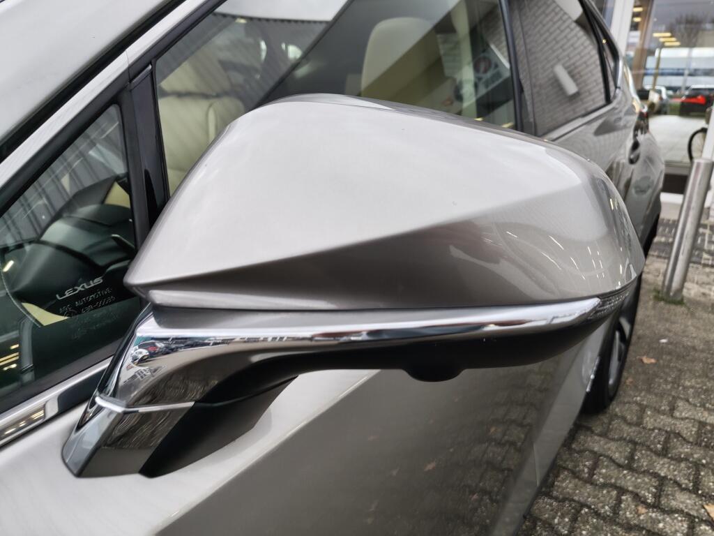 Lexus NX 300h AWD President Line | Mark Levison | Pano | HUD | Sensoren - Image 48