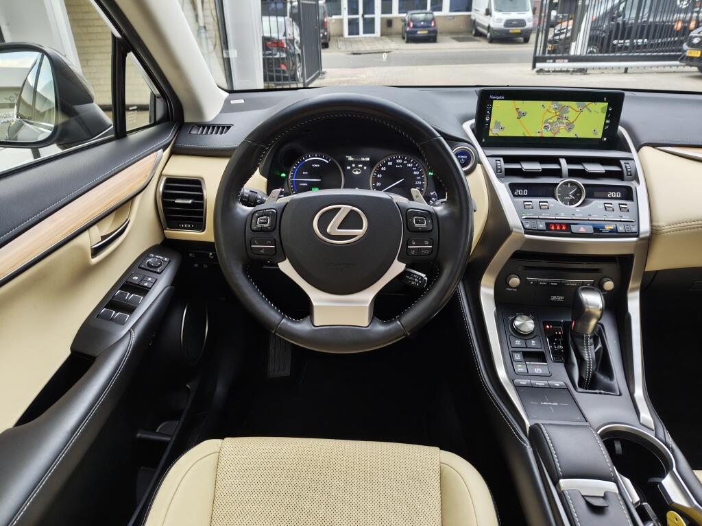 Lexus NX 300h AWD President Line | Mark Levison | Pano | HUD | Sensoren - Image 9