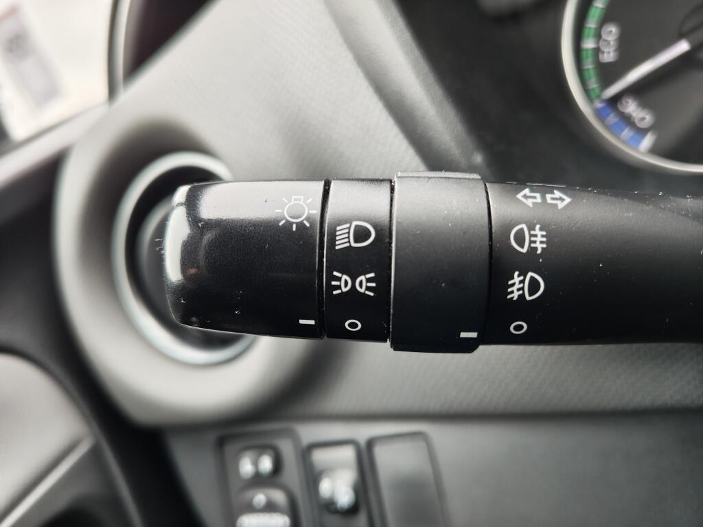 Toyota Yaris 1.5 Hybrid Trend | Trekhaak | Navi | Cruise Control | Achteruitr - Image 12
