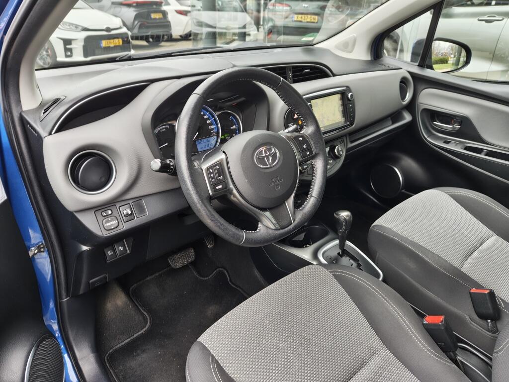 Toyota Yaris 1.5 Hybrid Trend | Trekhaak | Navi | Cruise Control | Achteruitr - Image 27