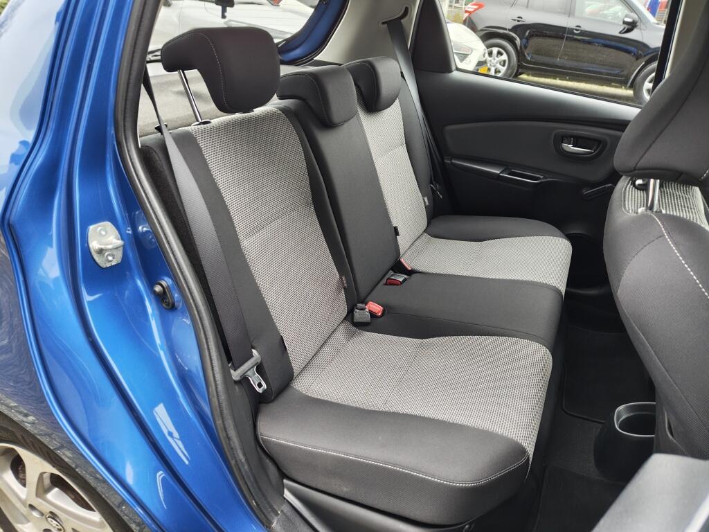 Toyota Yaris 1.5 Hybrid Trend | Trekhaak | Navi | Cruise Control | Achteruitr - Image 31