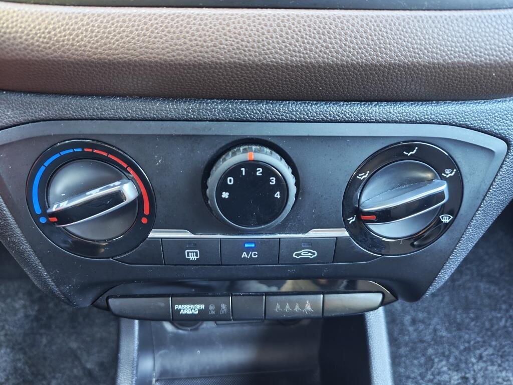 Hyundai i20 1.2 HP i-Motion | Cruise Control | Airco | Sensoren Achter - Image 17