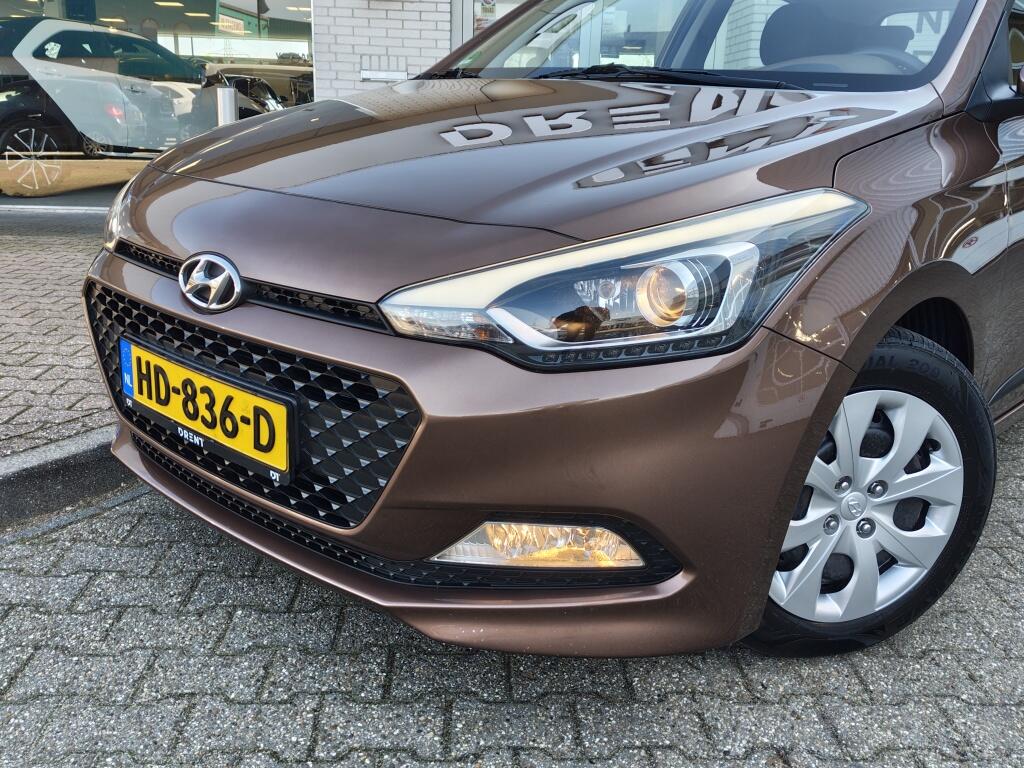 Hyundai i20 1.2 HP i-Motion | Cruise Control | Airco | Sensoren Achter - Image 2