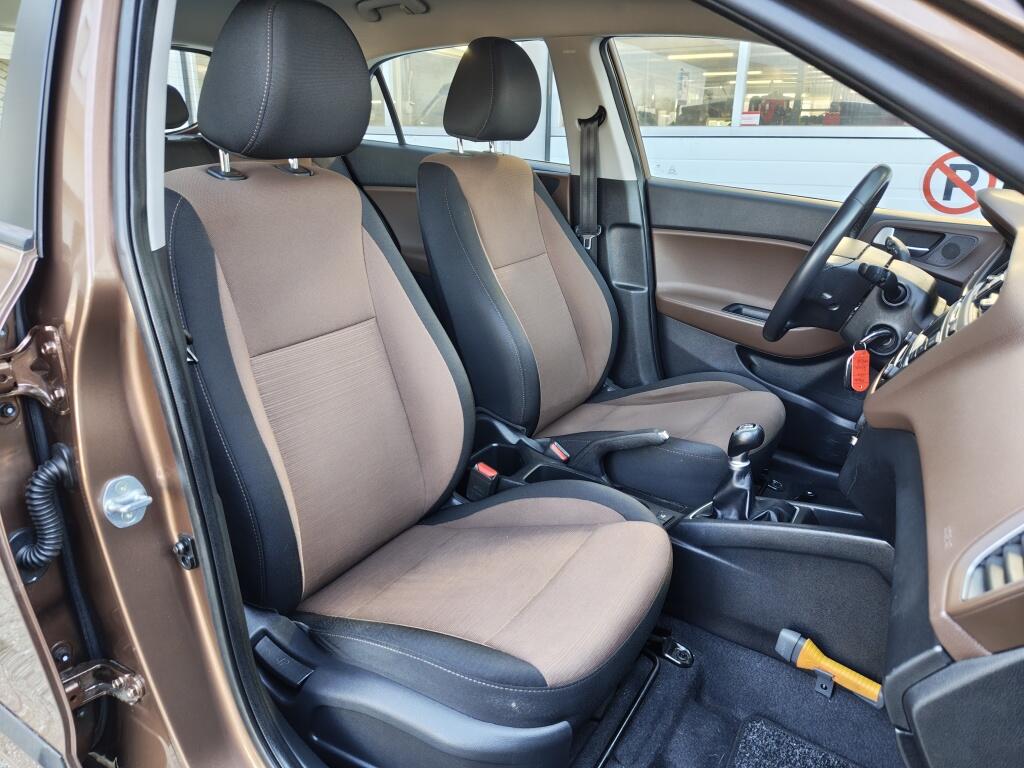 Hyundai i20 1.2 HP i-Motion | Cruise Control | Airco | Sensoren Achter - Image 25