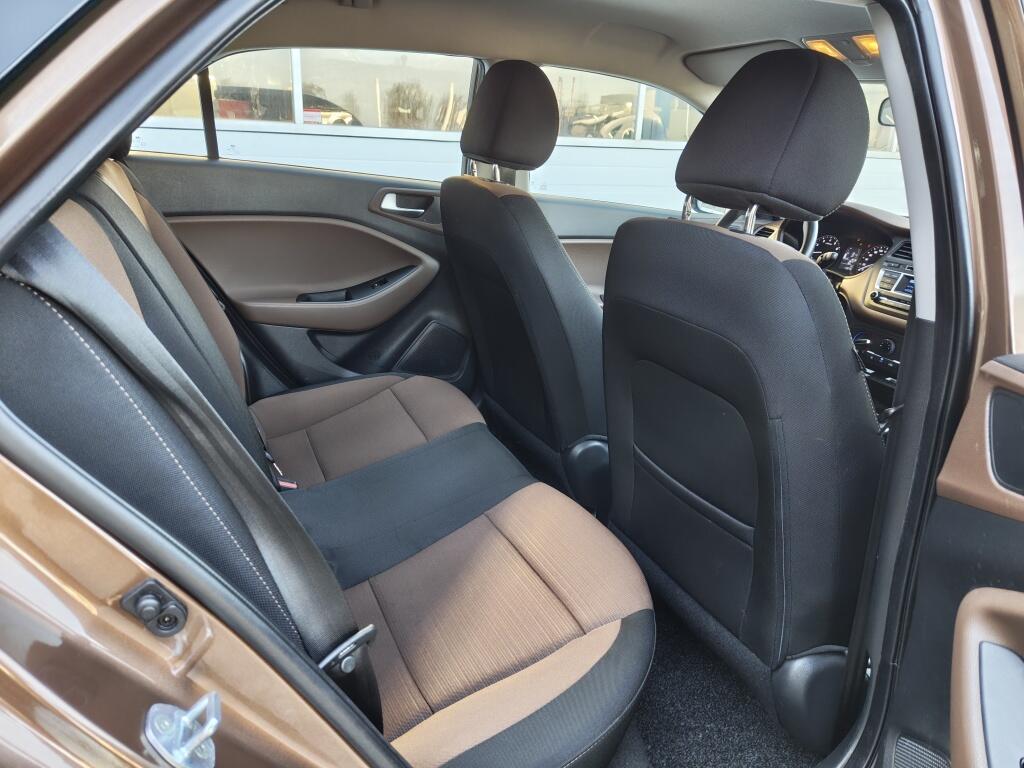 Hyundai i20 1.2 HP i-Motion | Cruise Control | Airco | Sensoren Achter - Image 26