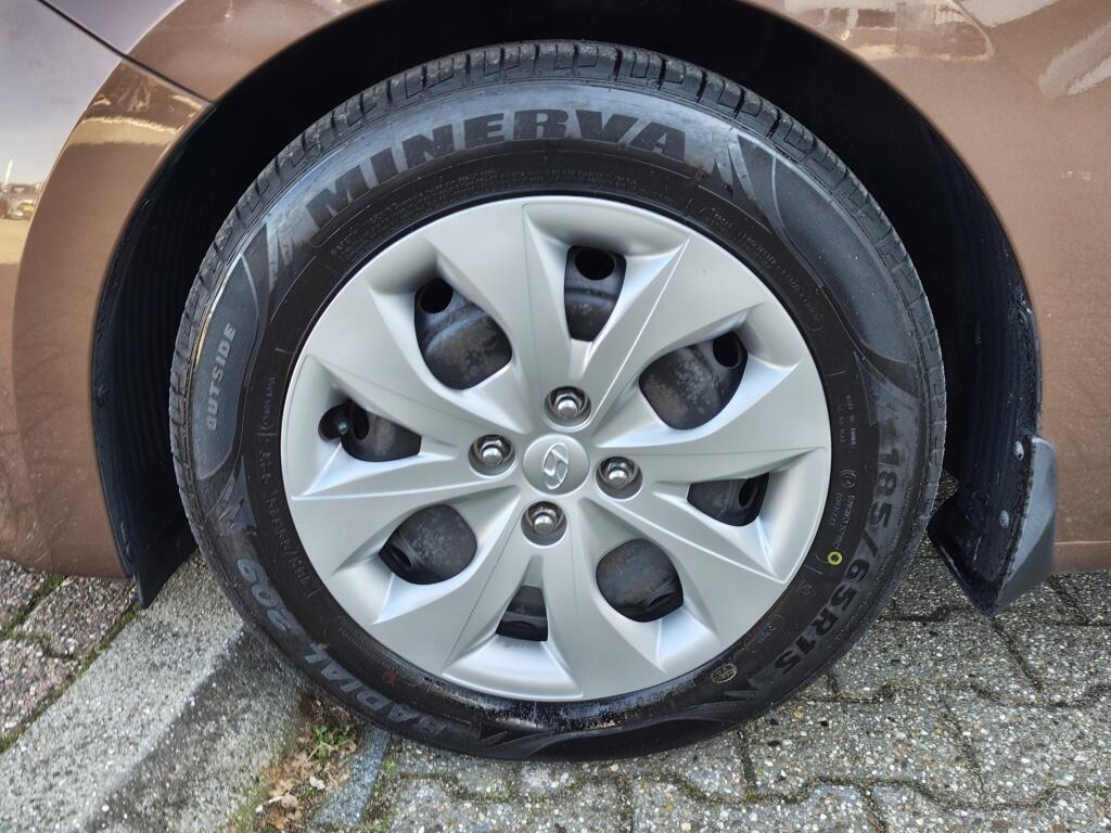 Hyundai i20 1.2 HP i-Motion | Cruise Control | Airco | Sensoren Achter - Image 33