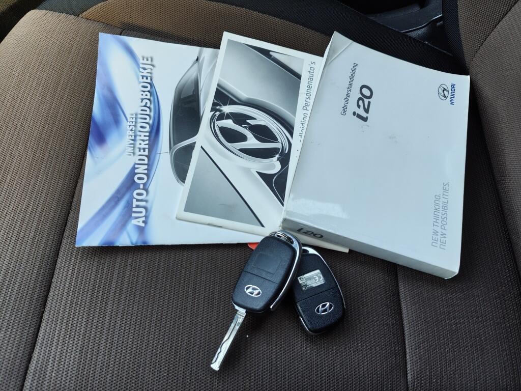 Hyundai i20 1.2 HP i-Motion | Cruise Control | Airco | Sensoren Achter - Image 35