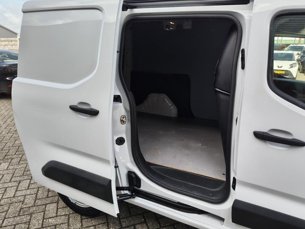 Peugeot Partner 1.5 BlueHDi 100pk S&S | Trekhaak | Navi | Sensoren v/a | Camera - Image 29
